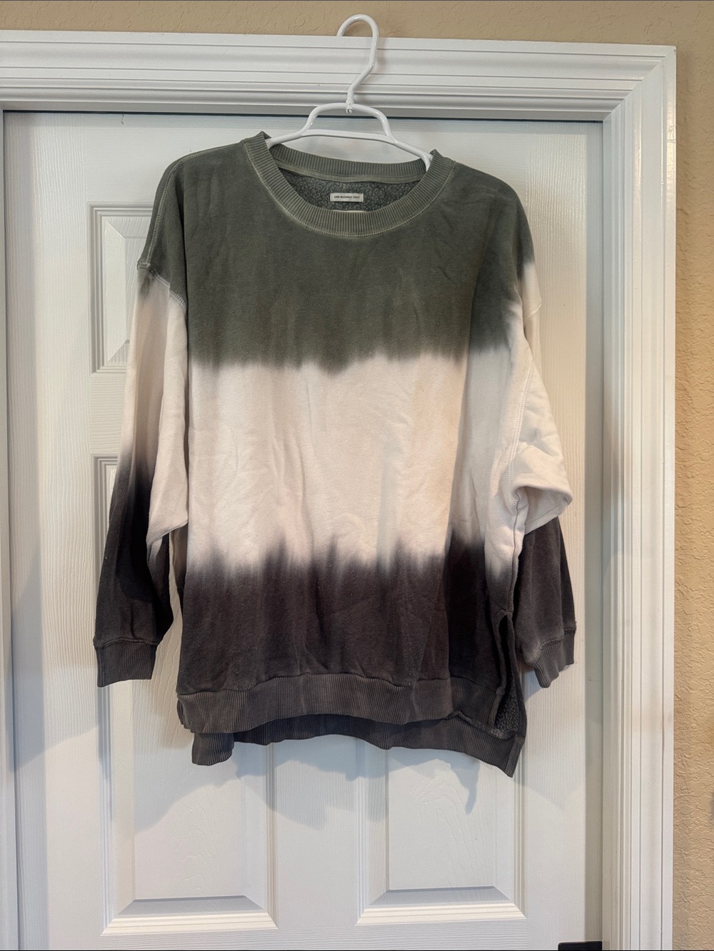 American Eagle Outfitters Women's Sage Green Crewneck Jegging-Fit Sweater.